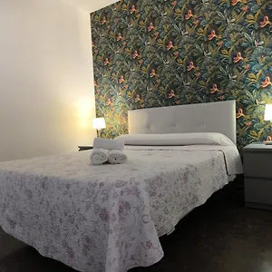 Center Magdalena Premium, Free Parking Siviglia